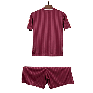 BAYERN MUNICH TERRACE ICONS 25/26 CONJUNTO INFANTIL