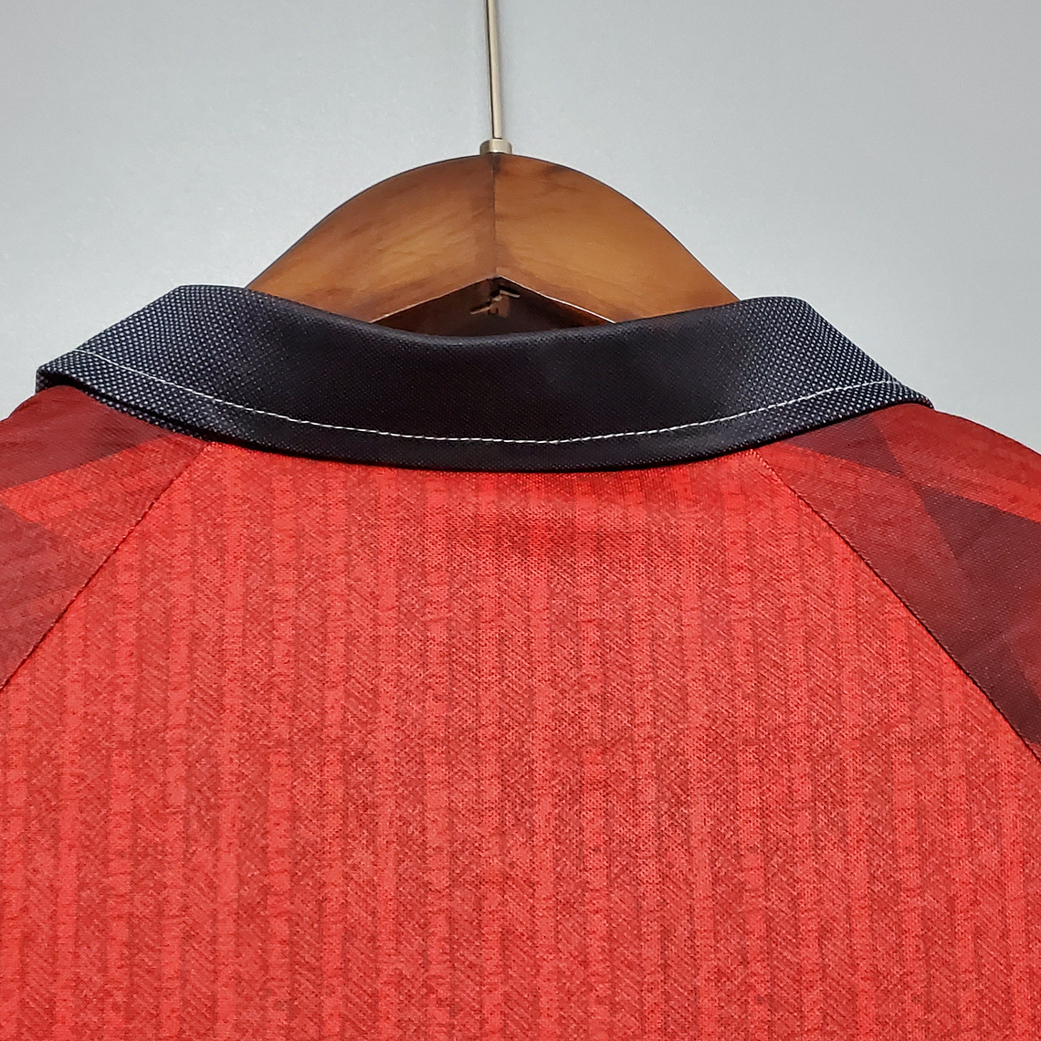 MANCHESTER UNITED I 1996 HOMBRE (RETRO) MANGA LARGA 8