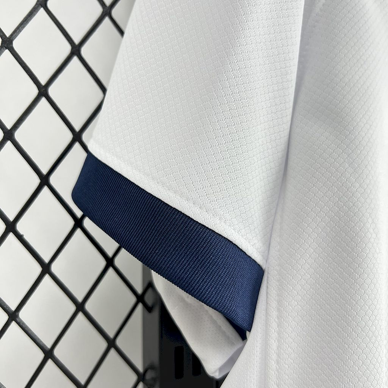 BARCELONA BLANCA 25/26 HOMBRE LANZAMIENTO 2