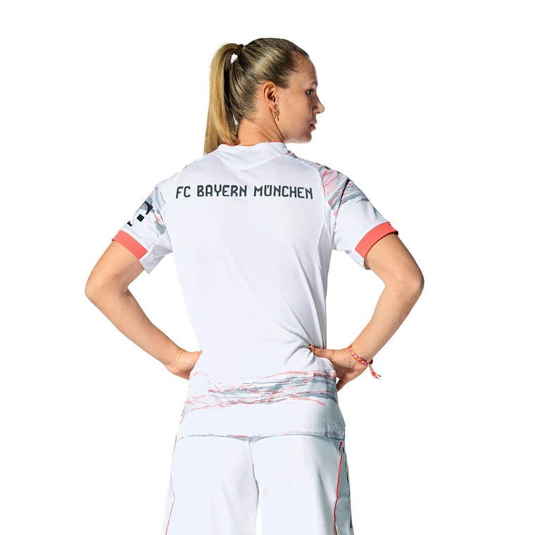 BAYERN MUNICH II 25/26 MUJER 4