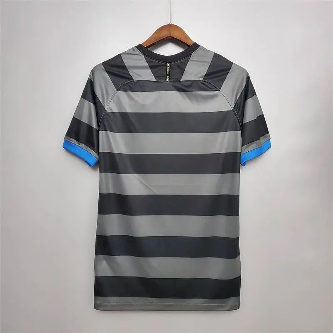 INTER DE MILAN III 20/21 HOMBRE (RETRO) 6