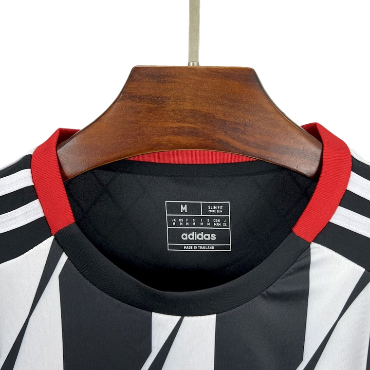 CLUB DE CUERVOS I 25/26 HOMBRE (KINGS LEAGUE) 3