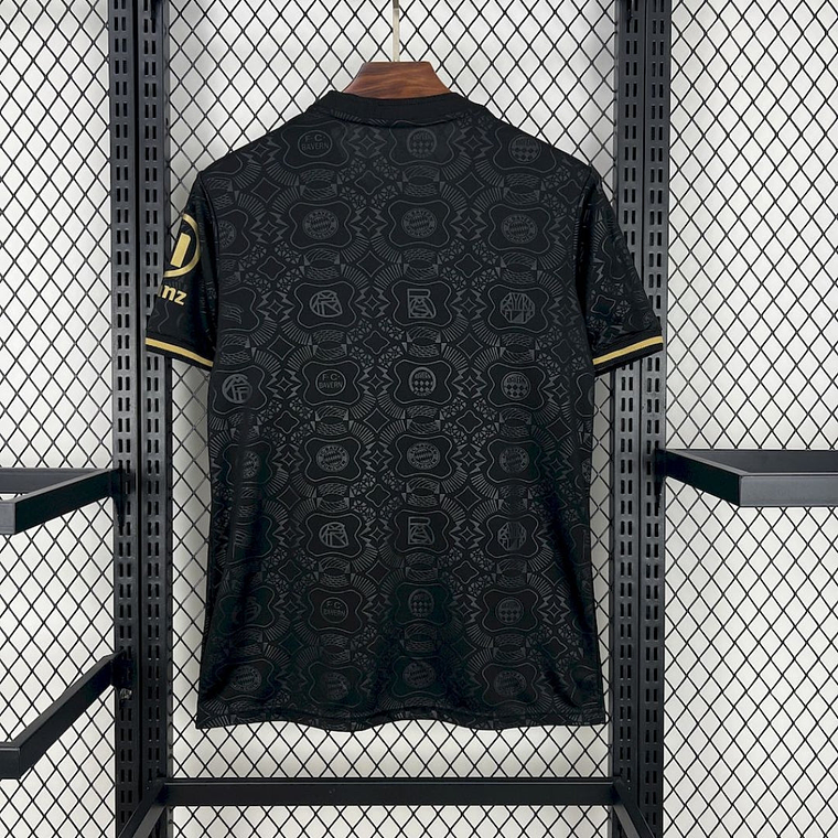 BAYERN MUNICH EDICIÓN ESPECIAL 125º BLACK 24/25 HOMBRE 3