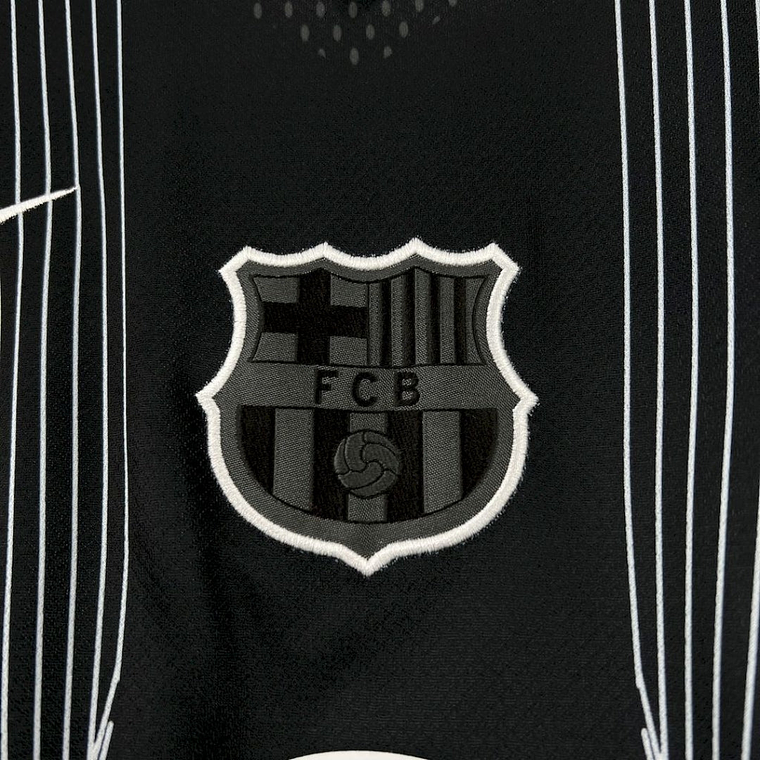 BARCELONA EDICIÓN ESPECIAL NEGRA 25/26 HOMBRE 3