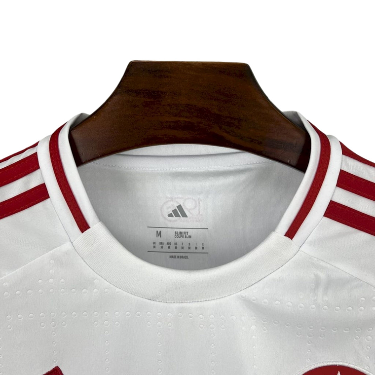 INTERNACIONAL II 25/26 HOMBRE 3