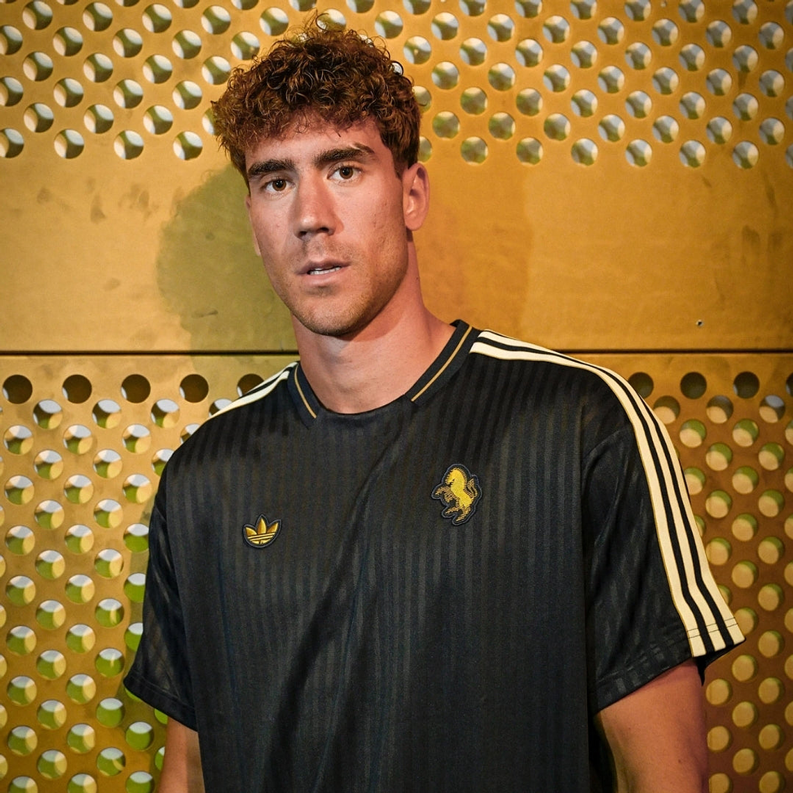 JUVENTUS TERRACE ICONS 25/26 HOMBRE 3