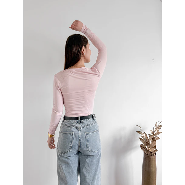Crop Amelie 4