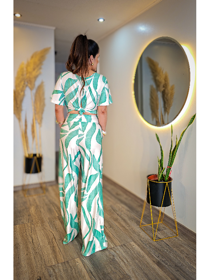 Conjunto pantalón Verde Crema 2