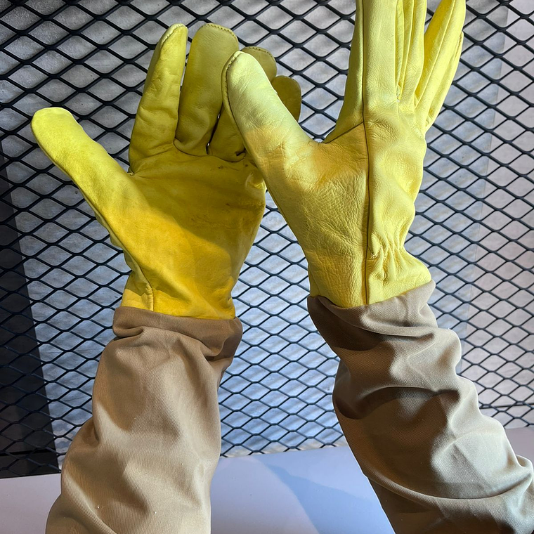 Guante Vaqueta con Manga en Dril para Apicultura Ref. 122003 1