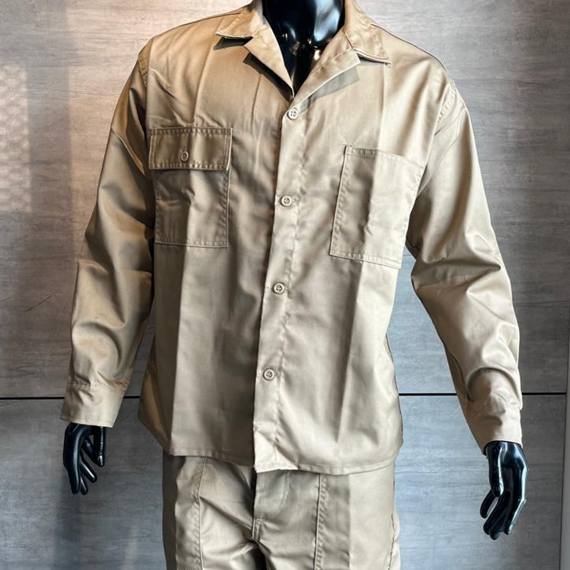 Overol Camisa y Pantalón Dril Color: Caqui Ref. 100130 1