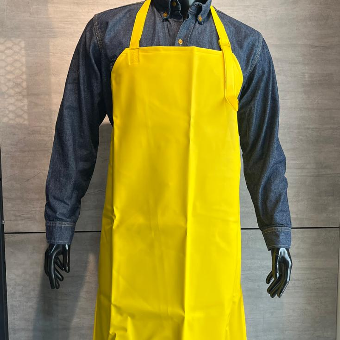 Delantal Impermeable Mediano Amarillo Ref. 2512 3