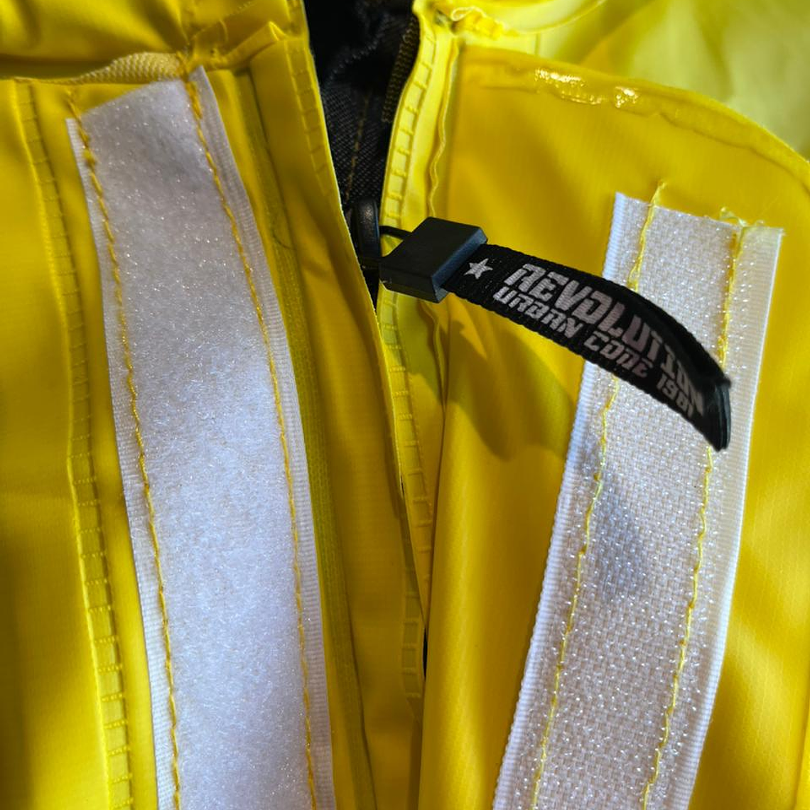 Chaqueta Impermeable Cremallera y Velcro Amarillo Ref. 1831 4