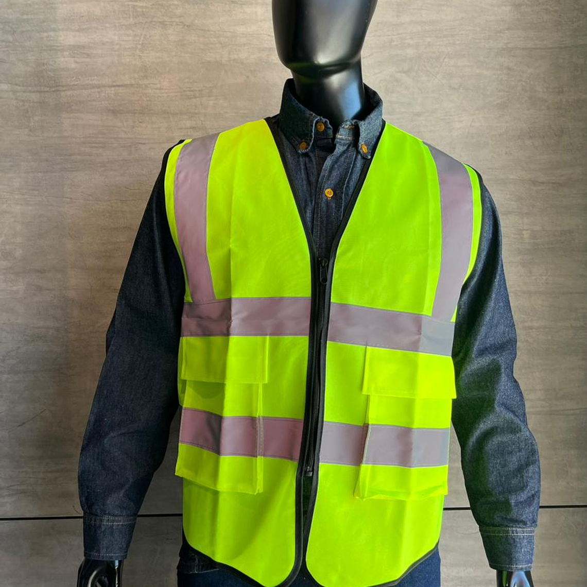 Chaleco Reflectivo Neon con Cremallera y Bolsillos Ref. 80118 3
