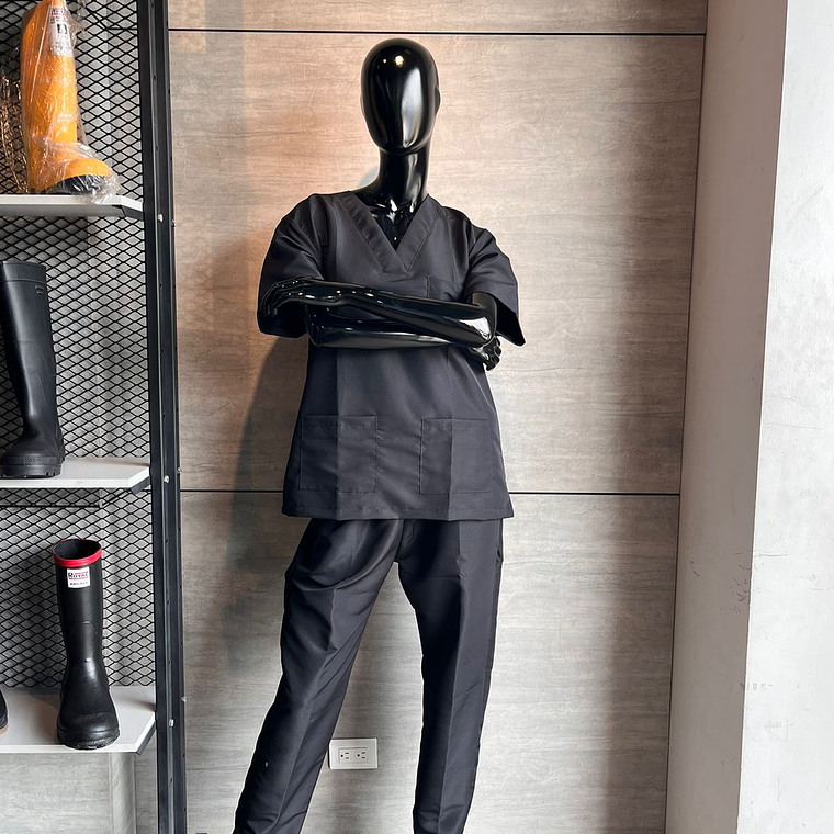 Uniforme Antifluido Cuello V Color Negro Ref. 170270 3