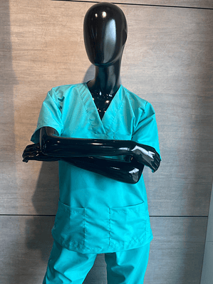 Uniforme Antifluido Cuello V Color Aguamarina Ref. 170270