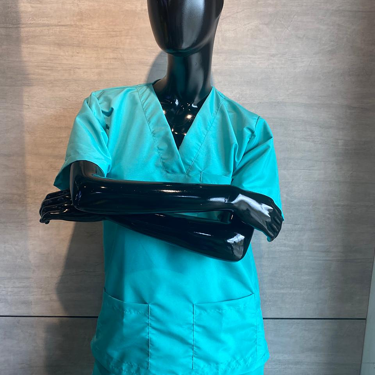 Uniforme Antifluido Cuello V Color Aguamarina Ref. 170270 1