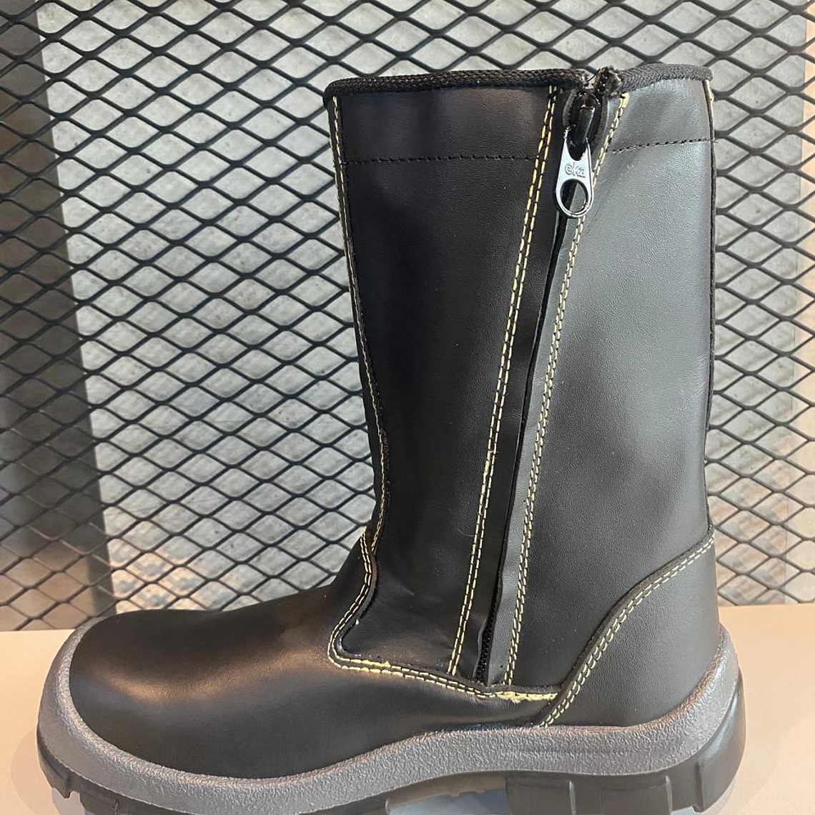 Bota Terrano Soldador Negra Ref. 4821 1