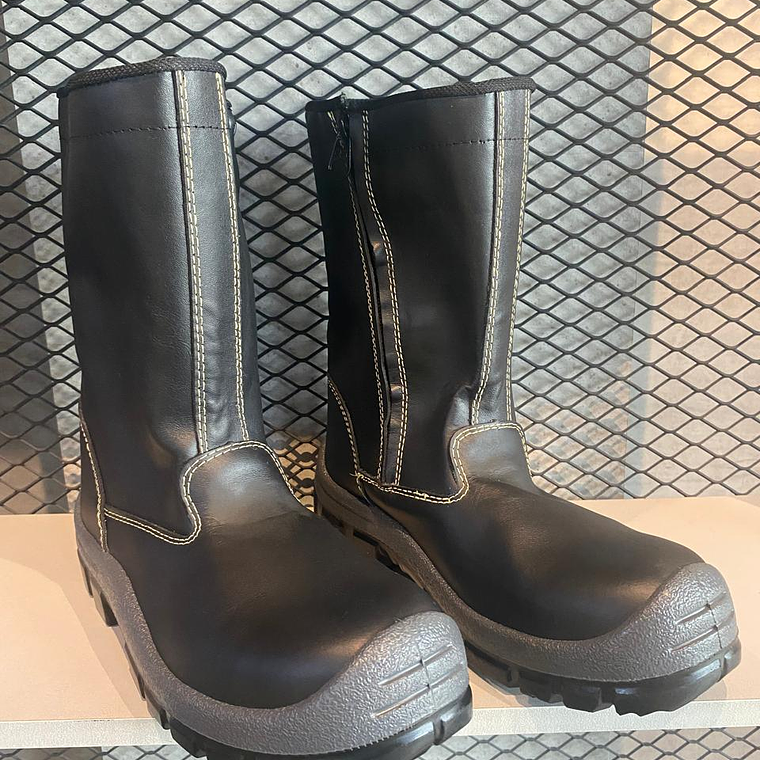 Bota Terrano Soldador Negra Ref. 4821 3