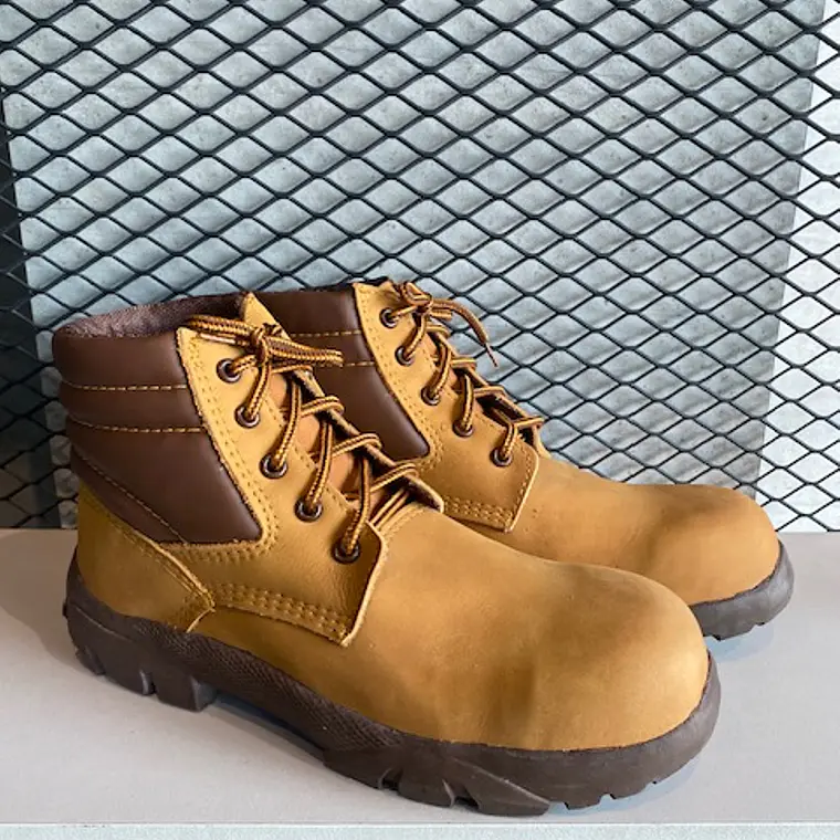 Bota Nobuck Miel con Puntera de Seguridad Ref. 5505 2
