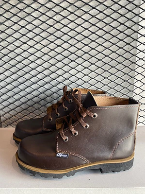 Bota Alpaca sencilla Lisa Cafe Ref. 5523