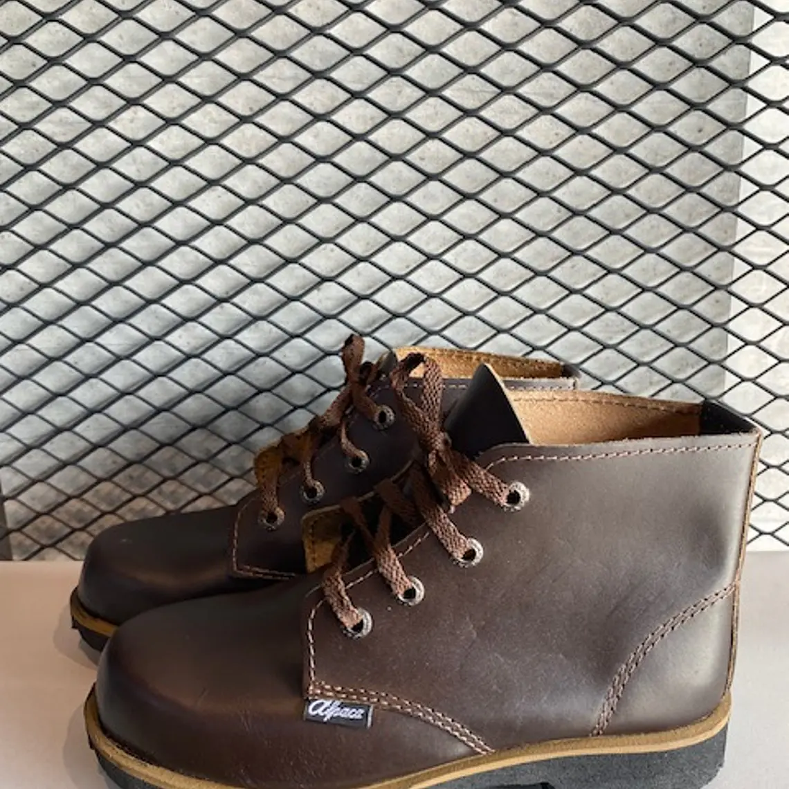 Bota Alpaca sencilla Lisa Cafe Ref. 5523 1