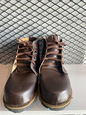 Bota Alpaca sencilla Lisa Cafe Ref. 5523