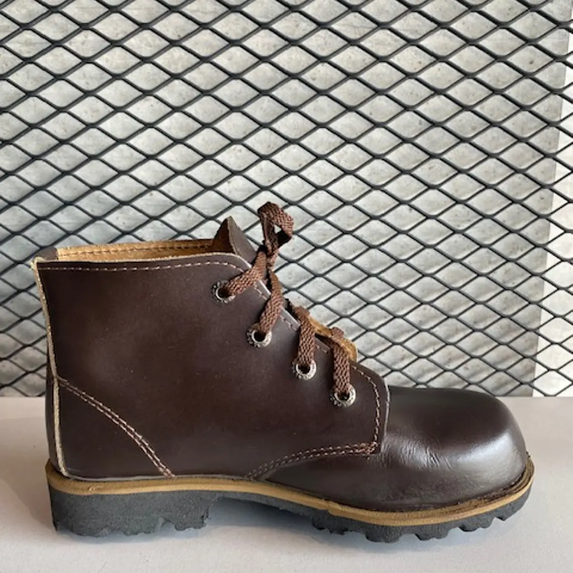 Bota Alpaca sencilla Lisa Cafe Ref. 5523 3