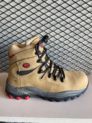 Bota Bata Seguridad Cuero Gamuzado Dama Ref. 5520