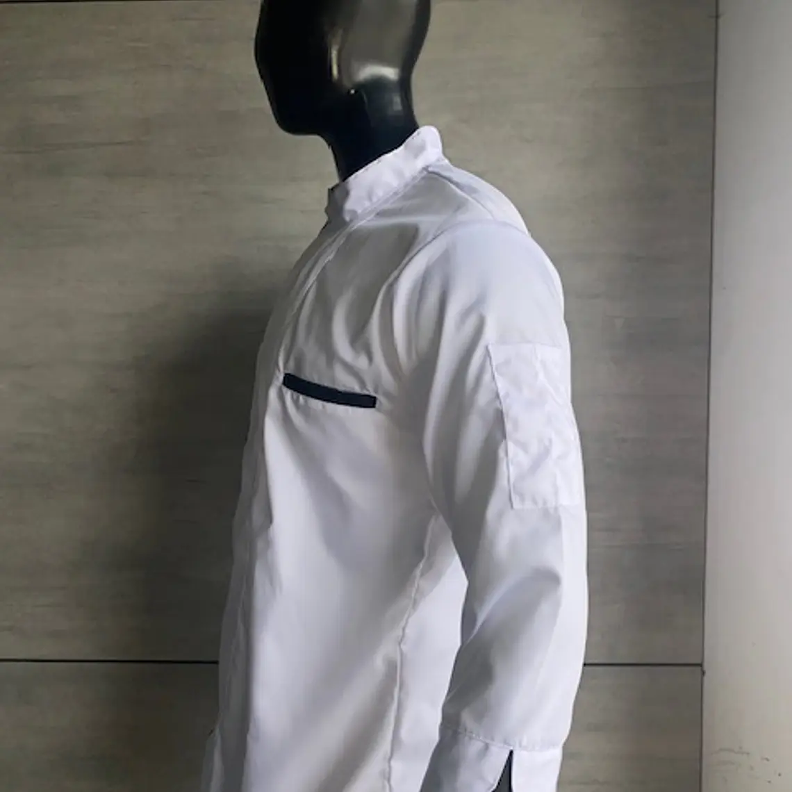 Camisa Tipo Chef Gabardina Blanca Con Embone Negro Ref. 130620 2