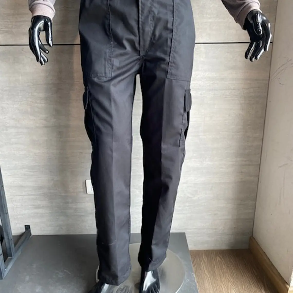 Pantalón Cargo en Dril Negro Ref. 140540 2