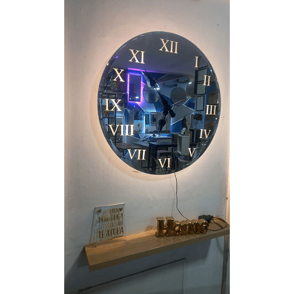 Reloj de pared con luz led 