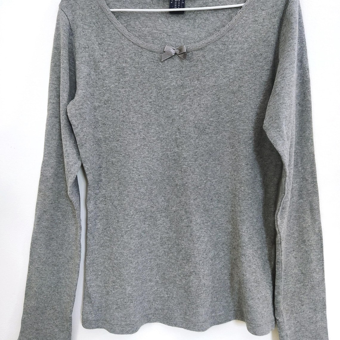 REMATE Fardo Poleras Manga Larga Mujer 20KG 4