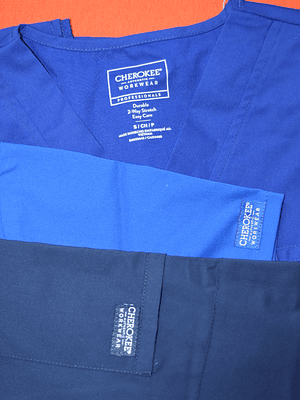 Fardo 20 kg Uniformes clinicos Premium