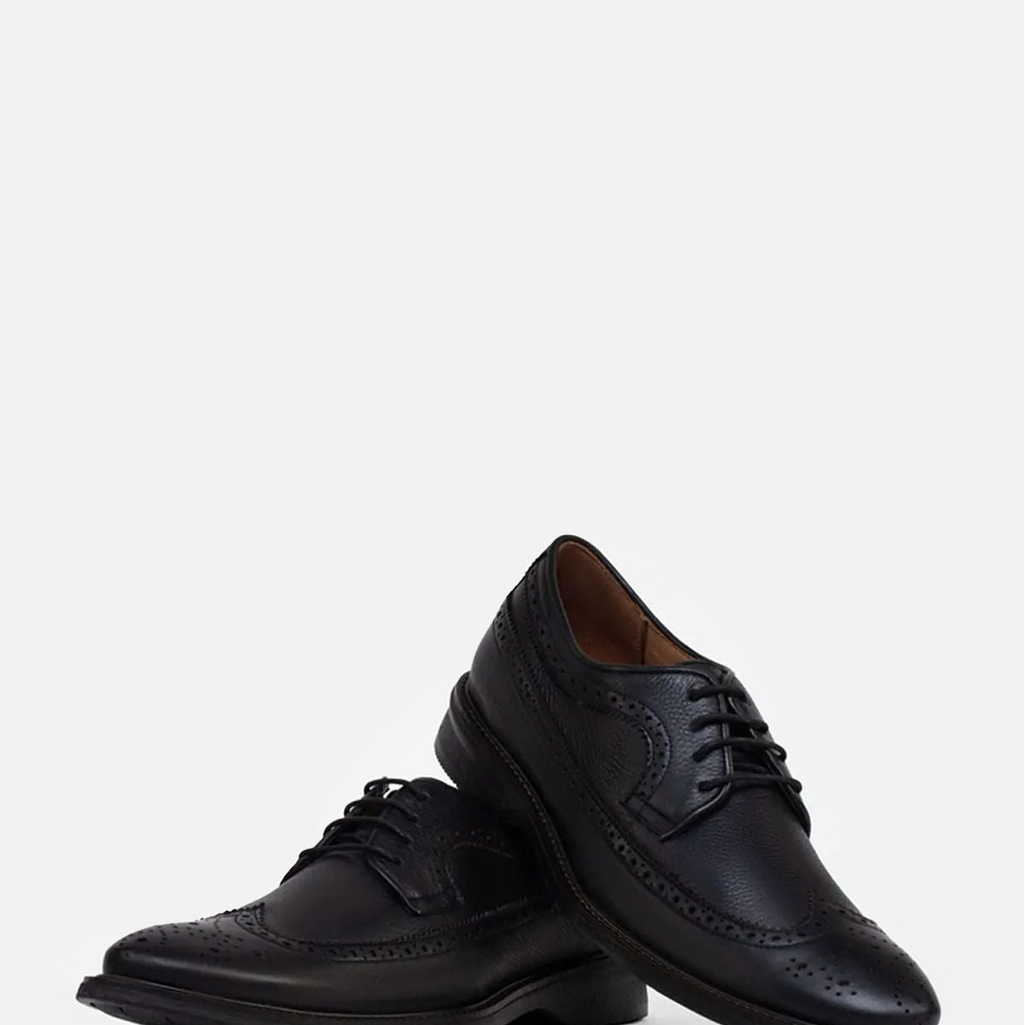 ZAPATOS CLASICO PERFORADO 5