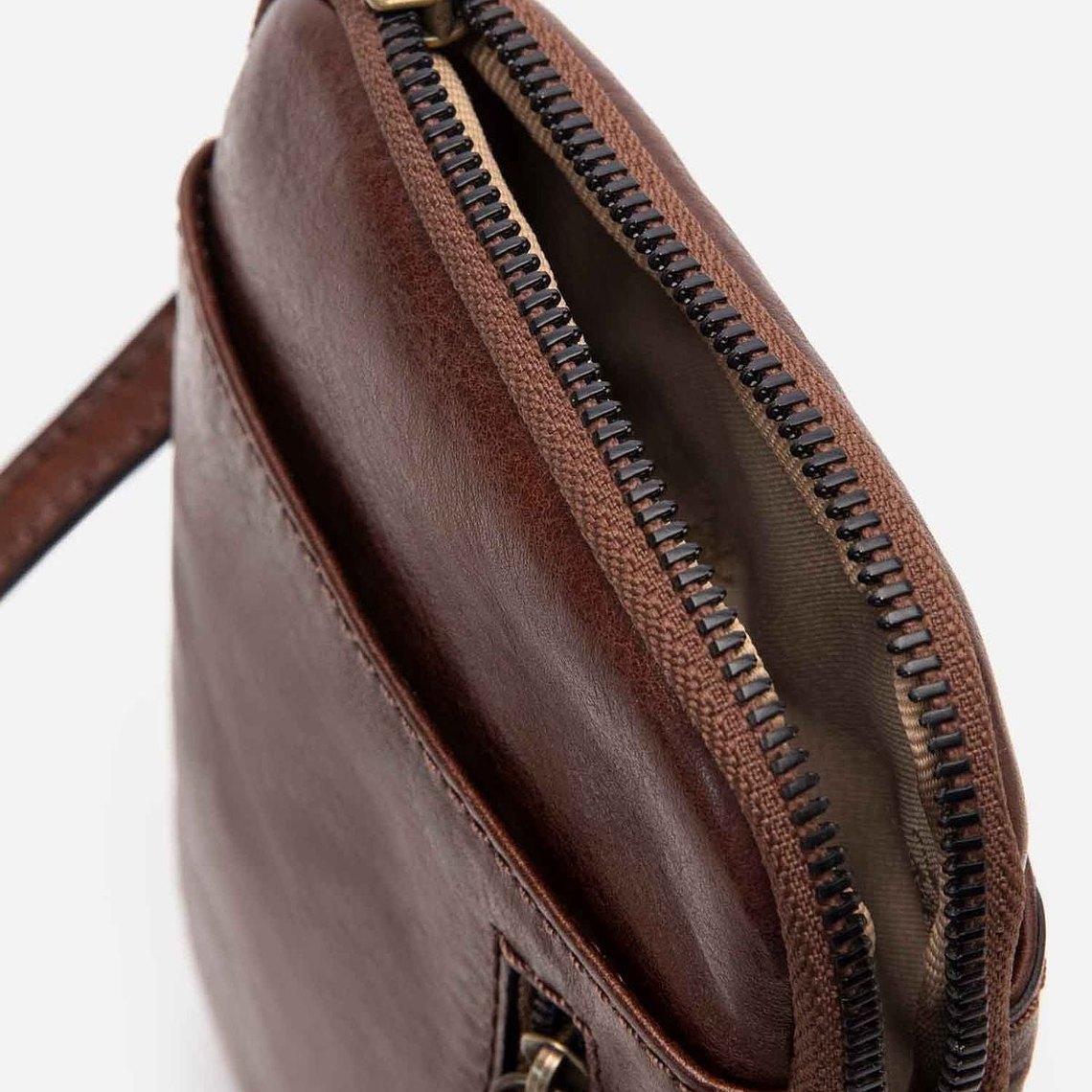 PORTACELULAR CUERO HERITAGE 4