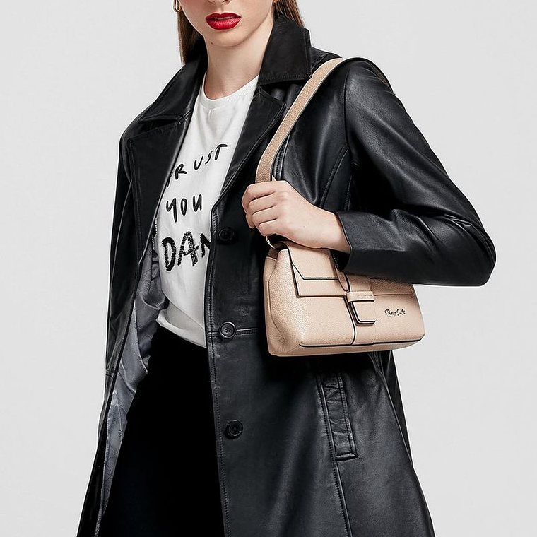 SACO LARGO DE CORTE MODERNO 4