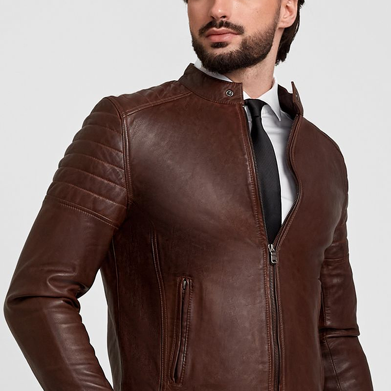 CASACA DE CUERO ESTILO MOTERA 1