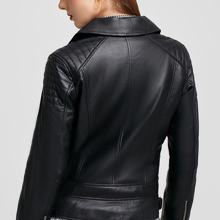 CASACA ESTILO BIKER EN CUERO COLOR ENTERO 3