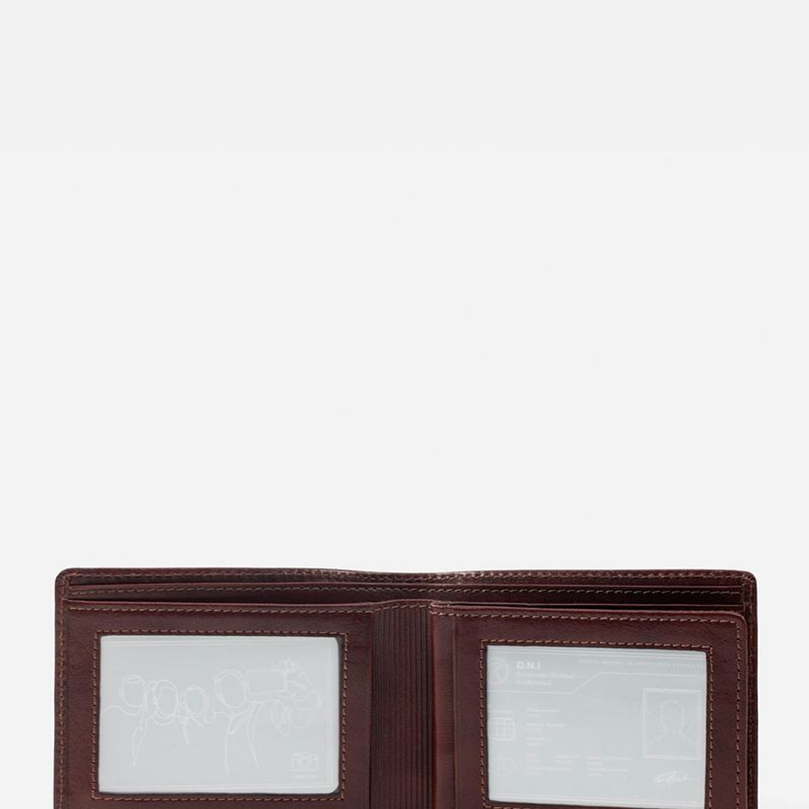 BILLETERA DE ESTILO CLÁSICO EN CUERO ITALIANO 3