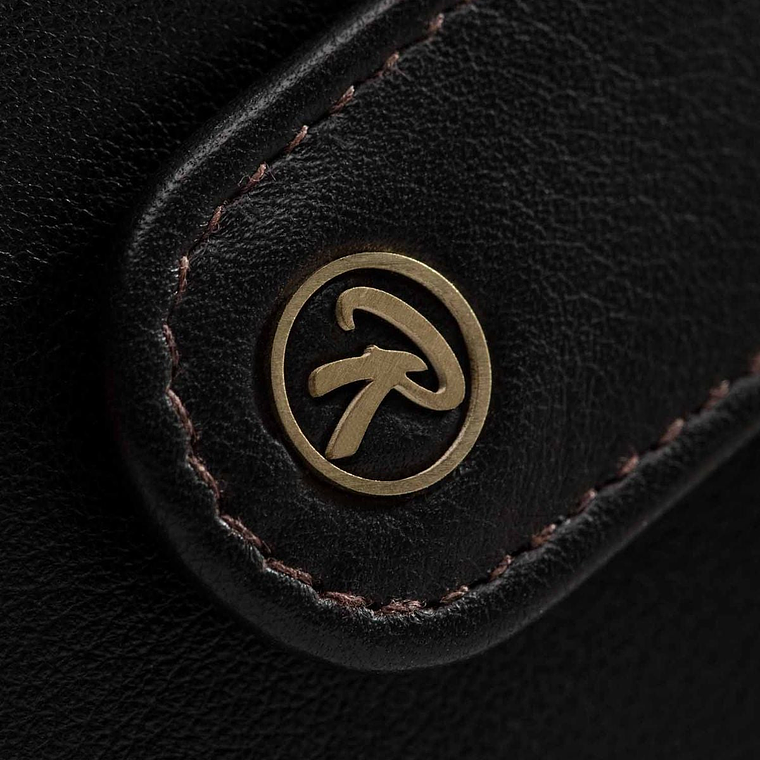 BILLETERA AXIS CON BROCHE II 6