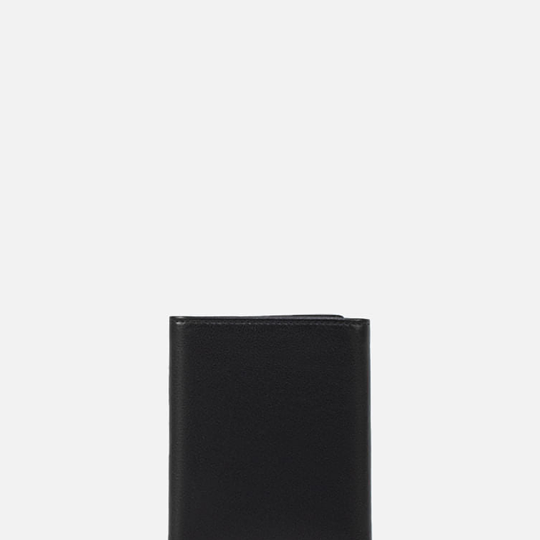 BILLETERA EN CUERO DE TRES CUERPOS 2