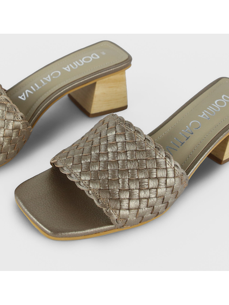 SANDALIA PEN - GOLDEN 5