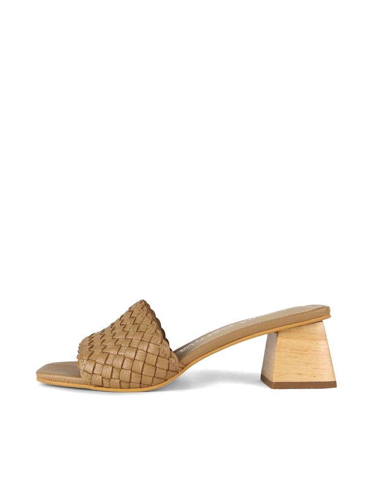 SANDALIA PEN - MANÍ 1