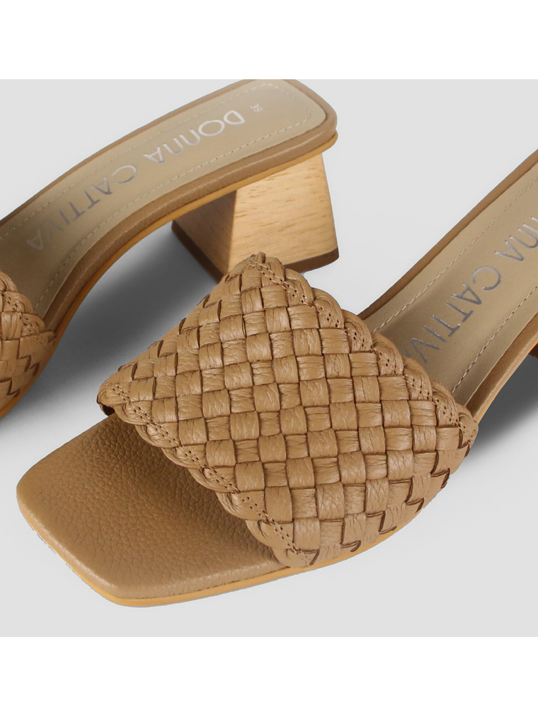 SANDALIA PEN - MANÍ 5