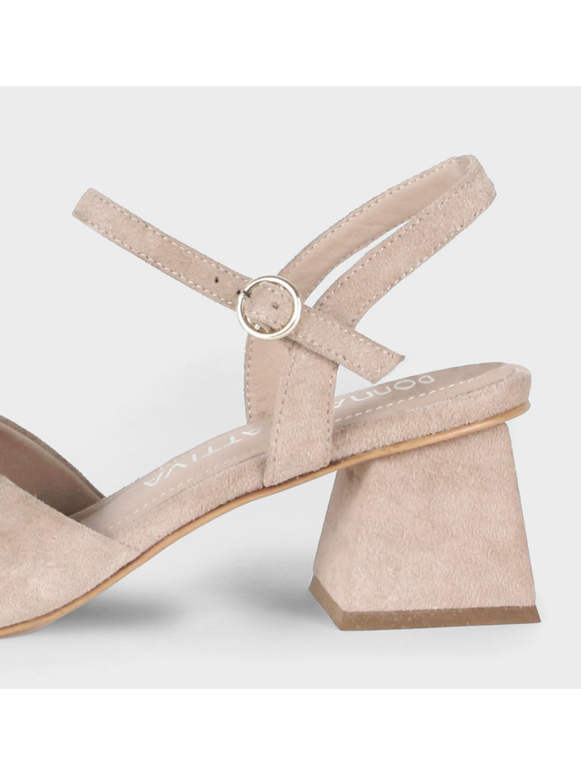 SANDALIA VERA - ARENA 3