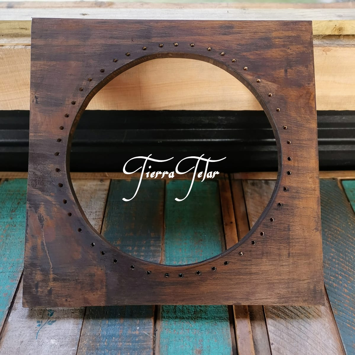 Marco Redondo 40 x 40  1