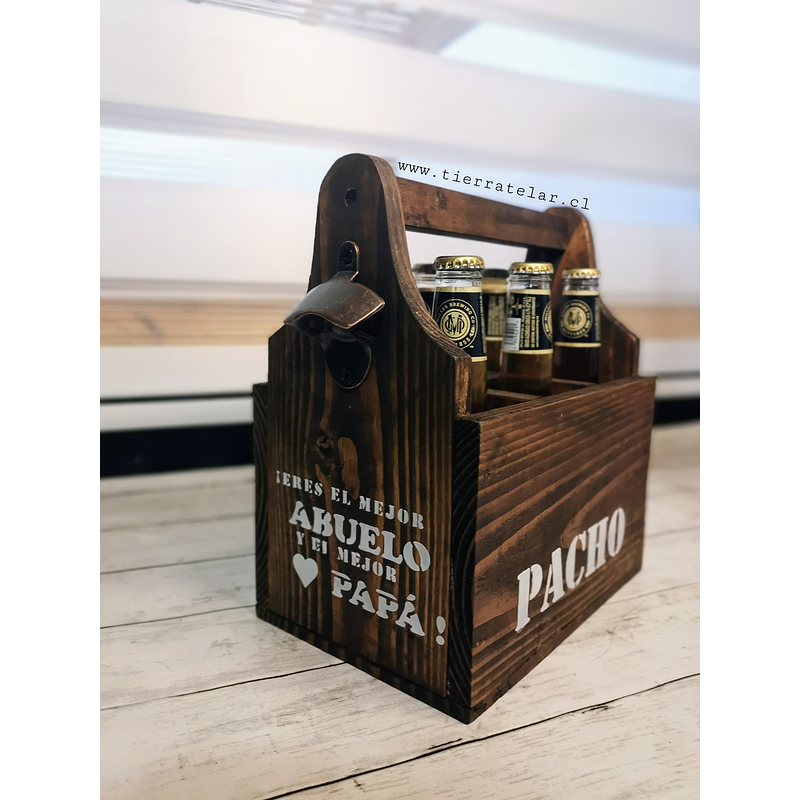 CAJA PORTA CERVEZAS con destapador metalico