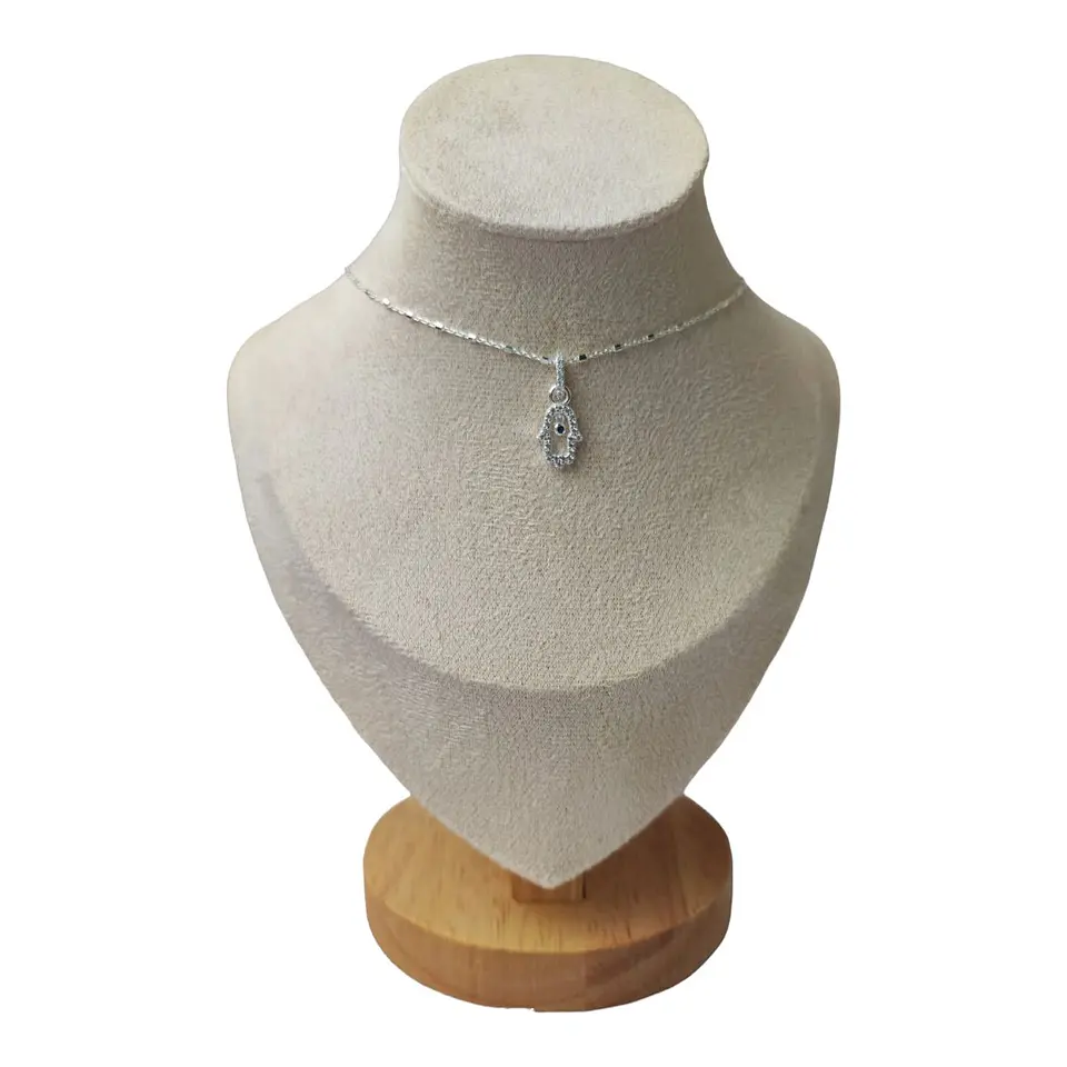 Cadena con colgante broche mano de fatima circones y zafiro  plata 925 1