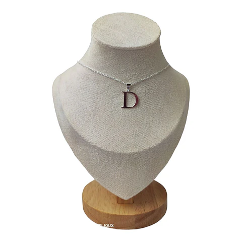 Cadena de 45 cm con colgante letra D clásica
