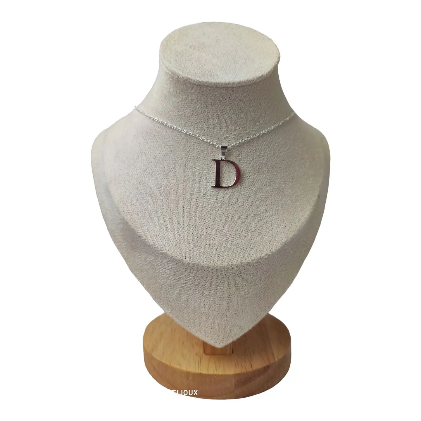 Cadena de 45 cm con colgante letra D clásica 1